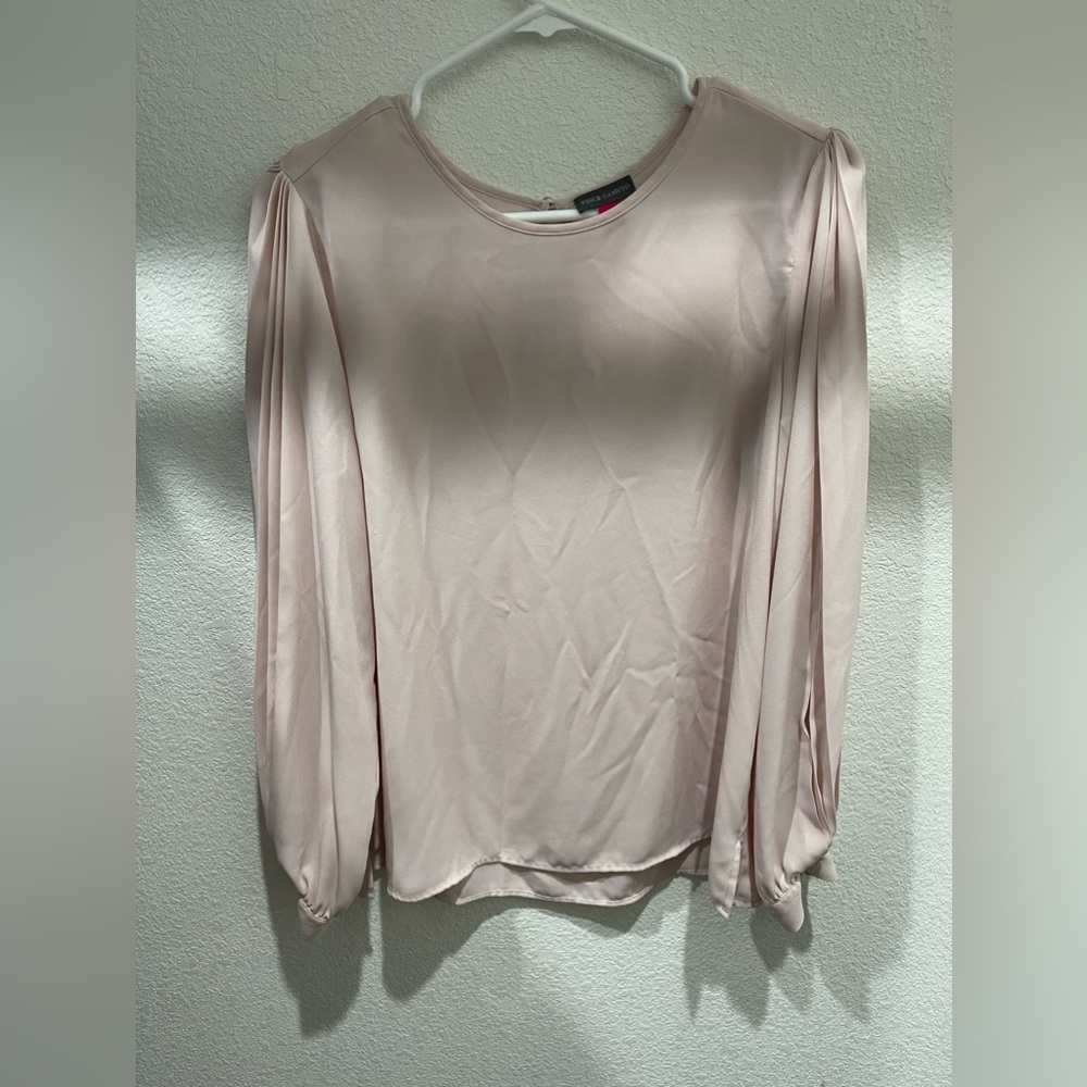 Vince Camuto long sleeve blouse